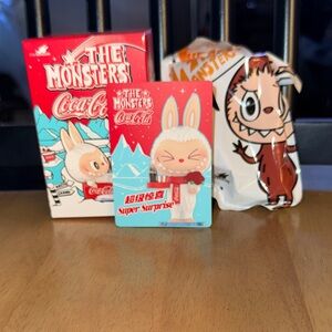 The Monsters Coca-Cola figure Super Surprise